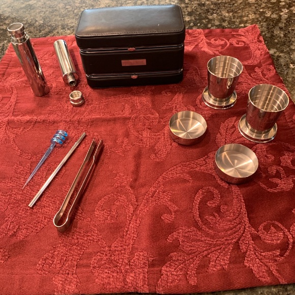 Portable Barware Includes Flasks, Shot Glasses, & More in Engraveable Case - Picture 4 of 13